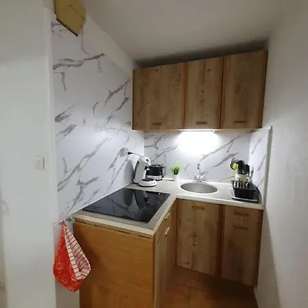 Apartment T2 Bis, 6p Secteur Richelieu Avec Terrasse, Piscine, Tennis, Parking Prive *