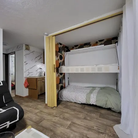 T2 Bis, 6p Secteur Richelieu Avec Terrasse, Piscine, Tennis, Parking Prive Apartment